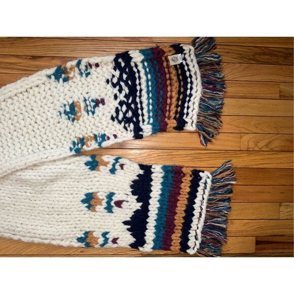 Faherty X B.Yellowtail Scarf Chunky Knit - Picture 4 of 6